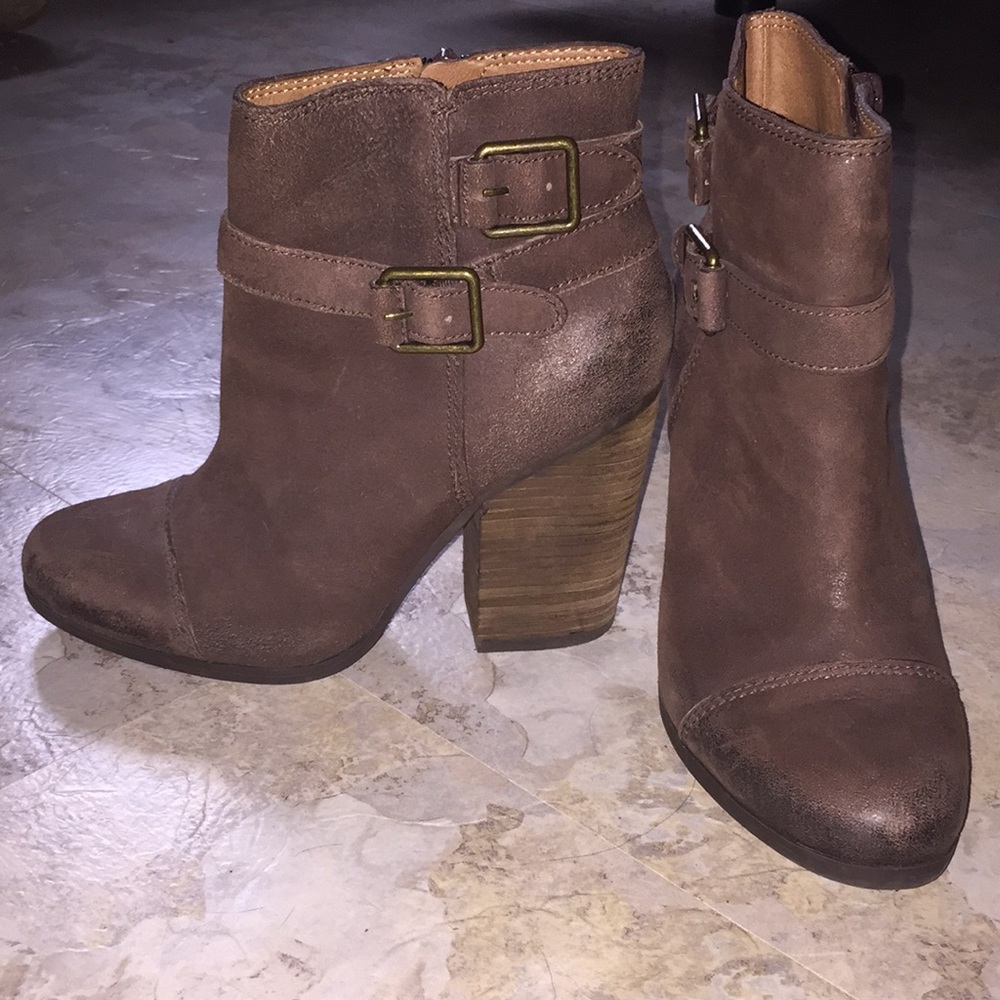 Distressed Lucky Brand Booties
